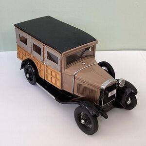 Danbury Mint 1931 Ford Model A Station Wagon 1:24 Diecast AS IS